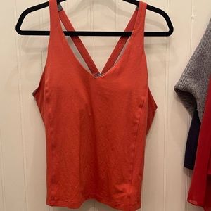 Patagonia NWOT Persimmon and grey tank with lined bra. cute contrasting fabric.